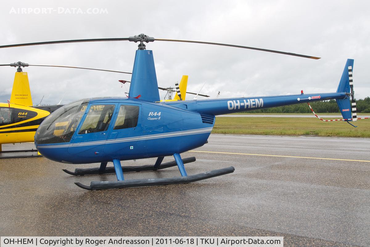 OH-HEM, Robinson R44 Clipper II C/N 12490, Heli-Turku Oy