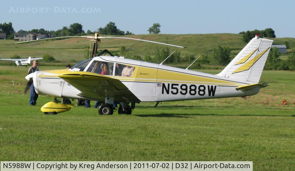 N5988W, 1968 Piper PA-28-140 C/N 28-24791, Starbuck Fly-in 2011