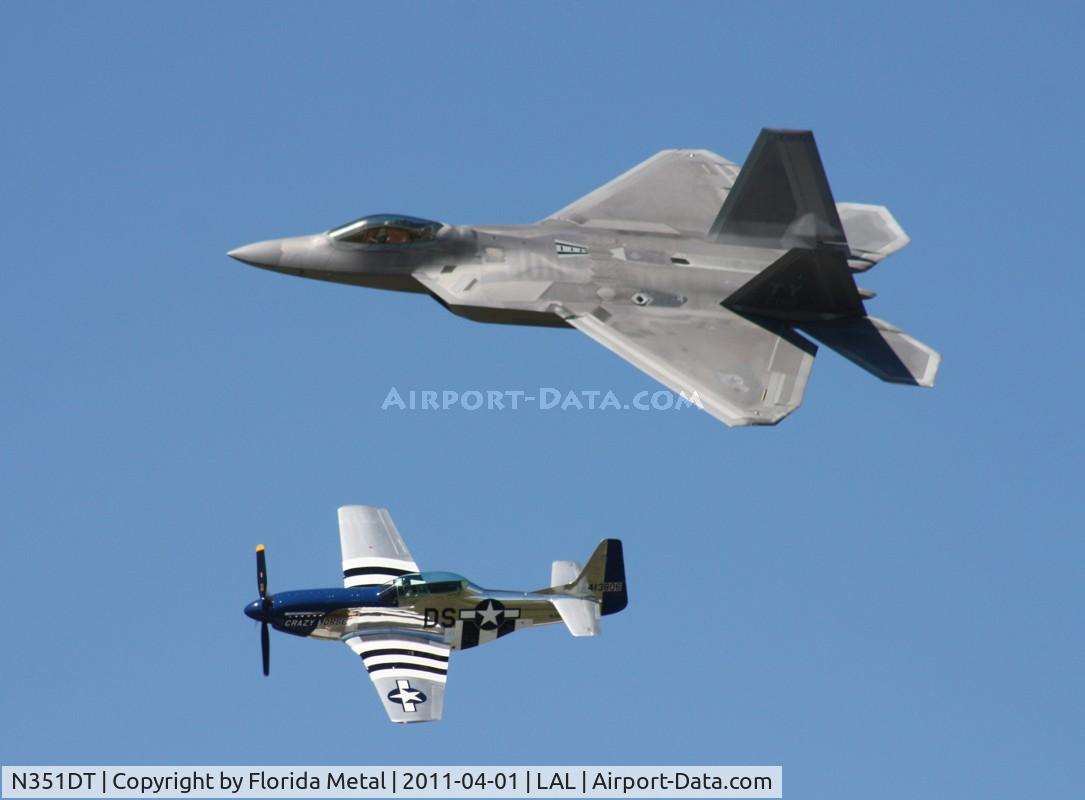 N351DT, 1944 North American P-51D Mustang C/N 122-41042, Crazy Horse with F-22