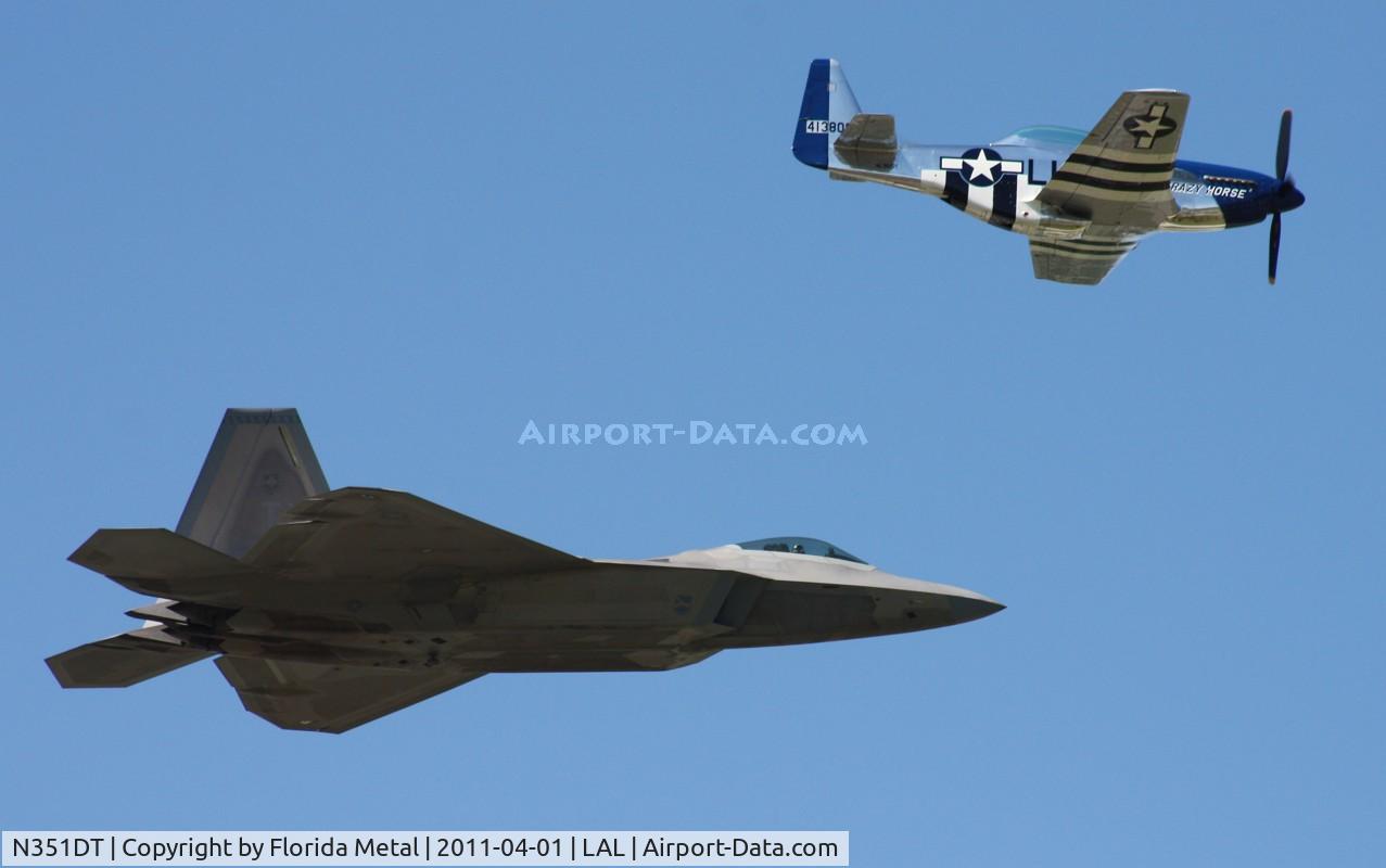 N351DT, 1944 North American P-51D Mustang C/N 122-41042, Crazy Horse II with F-22