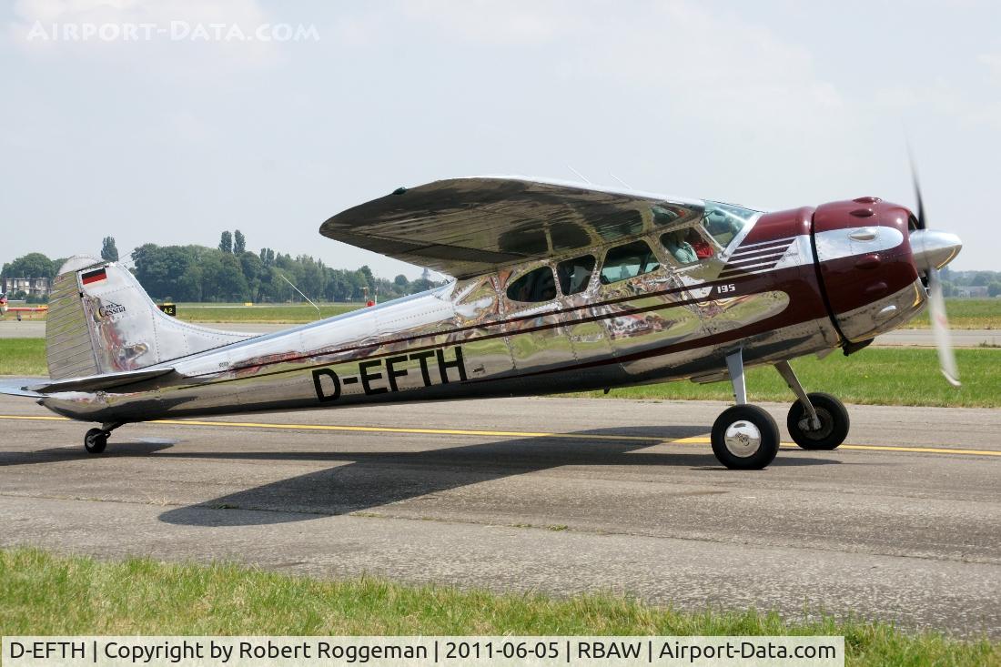 D-EFTH, 1953 Cessna 195B Businessliner C/N 16087, Fly in.