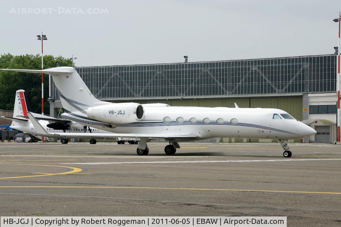 HB-JGJ, 2008 Gulfstream Aerospace GIV-X (G450) C/N 4122, During Fly in.