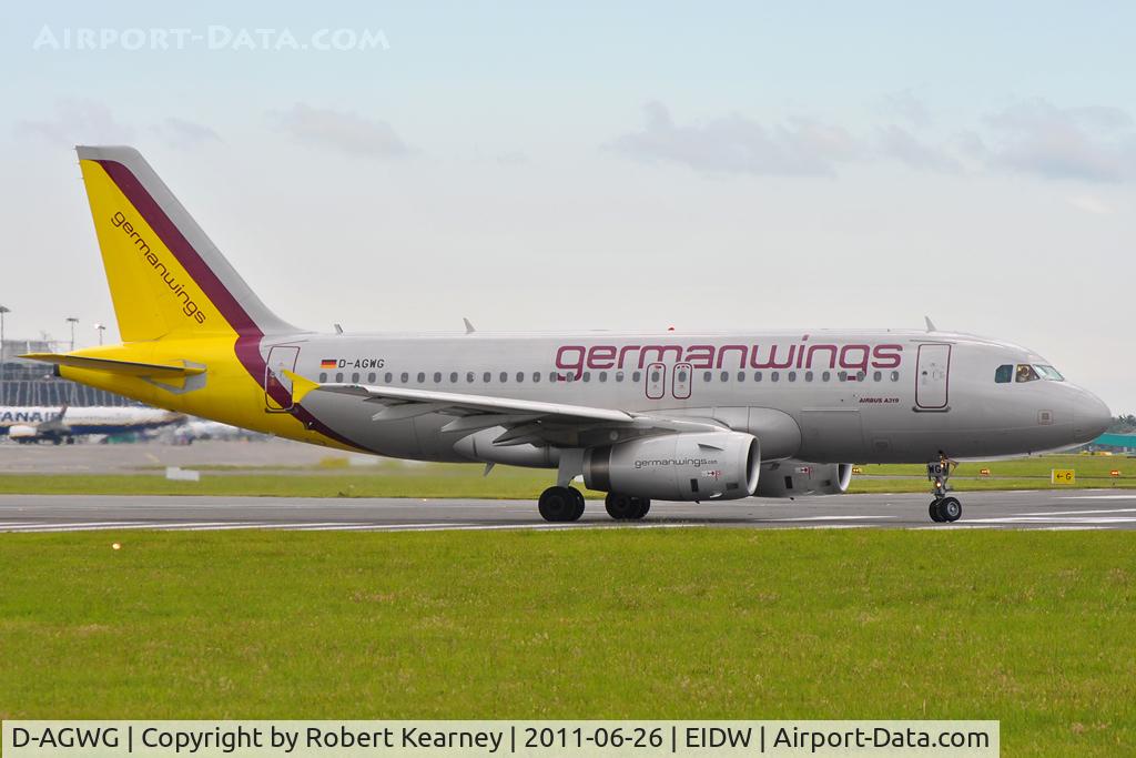 D-AGWG, 2007 Airbus A319-132 C/N 3193, Lining up r/w 16