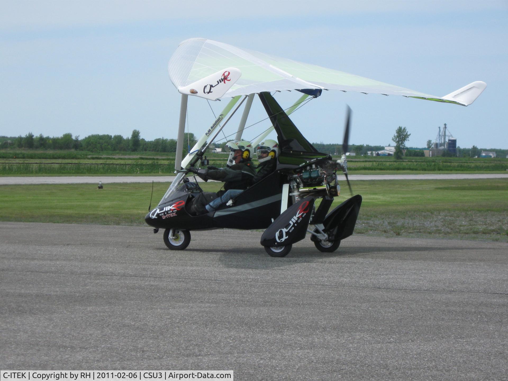 C-ITEK, 2011 P&M Aviation QuikR C/N 8569, St-Hyacinthe
