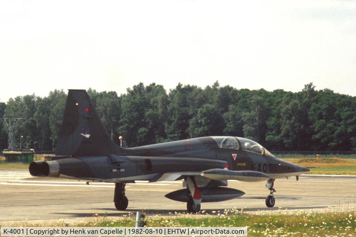 K-4001, 1969 Canadair NF-5B Freedom Fighter C/N 4001, A NF-5B trainer of 313 squadron of the Royal netherlands Air Force about to take off from Twente air base.