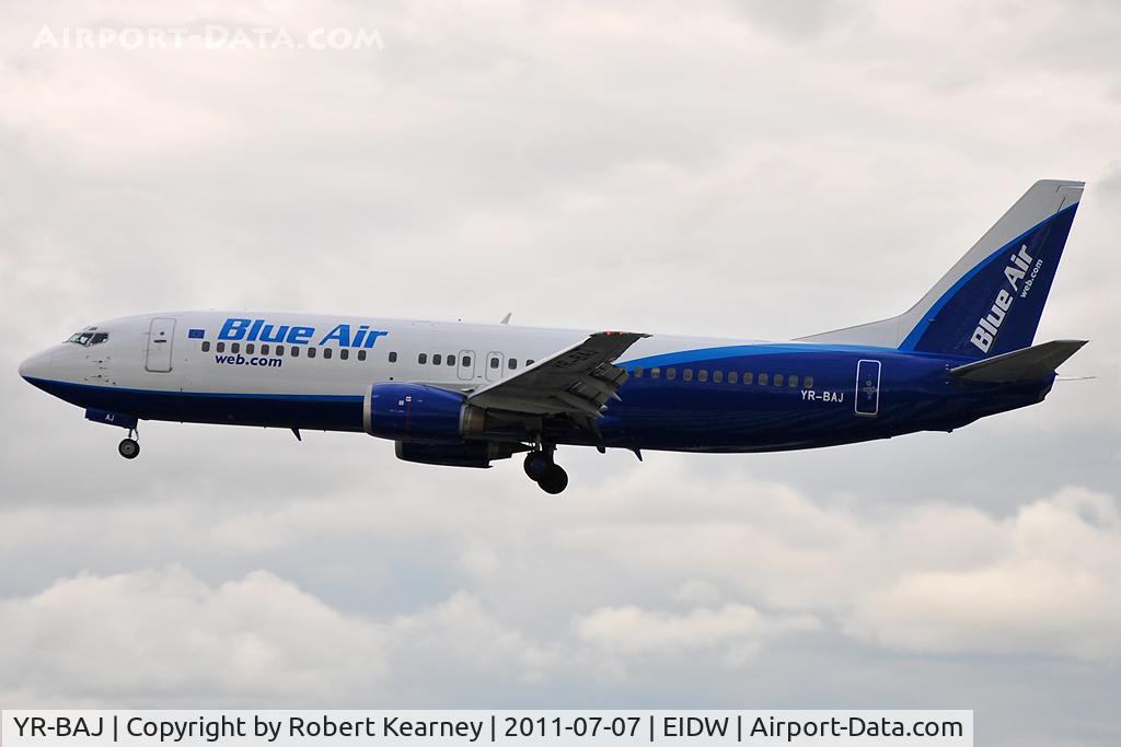 YR-BAJ, Boeing 737-430 C/N 27002, On short finals for r/w 28