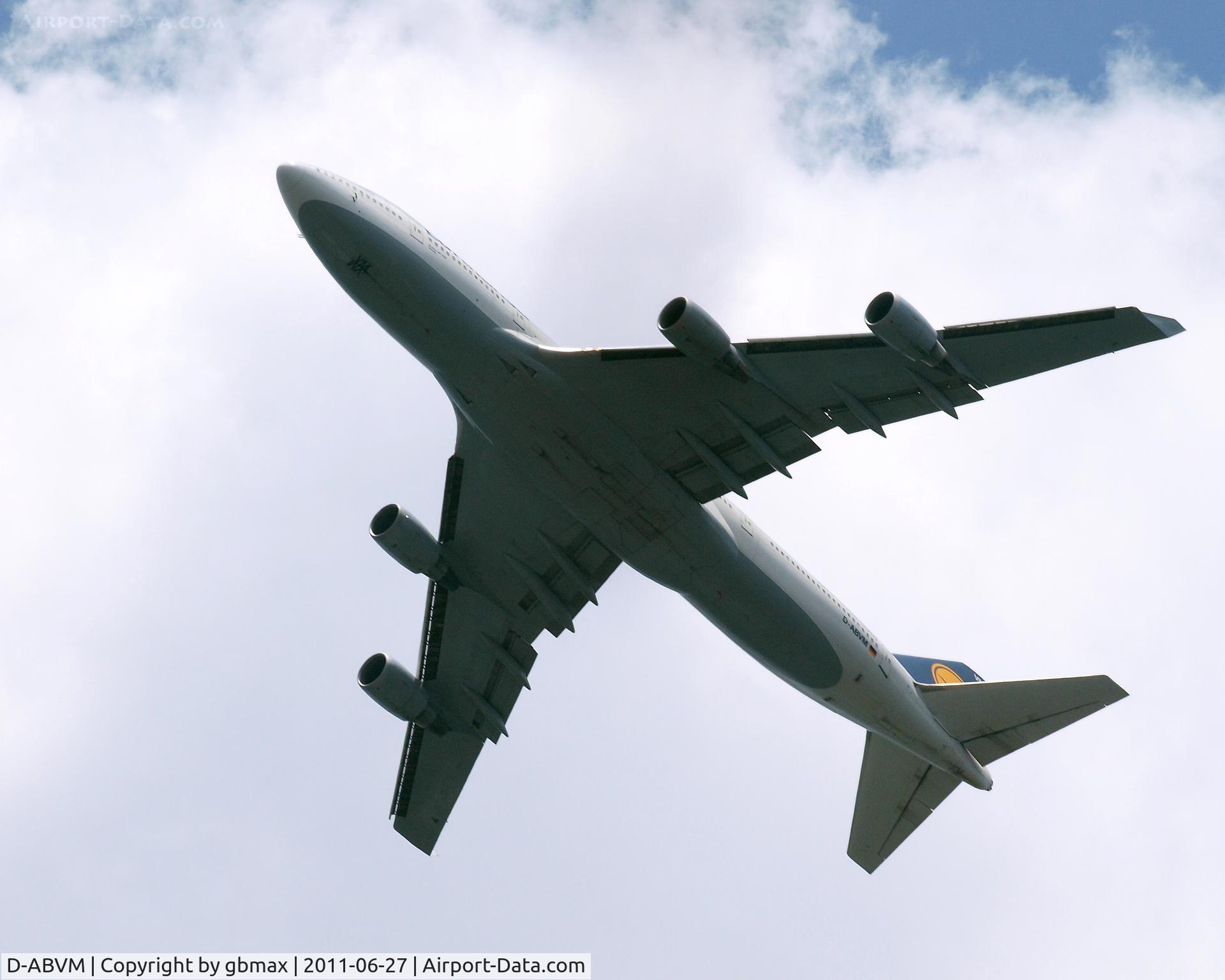 D-ABVM, 1998 Boeing 747-430 C/N 29101, Flying @ ~3,500 feet high, going to a landing at JFK