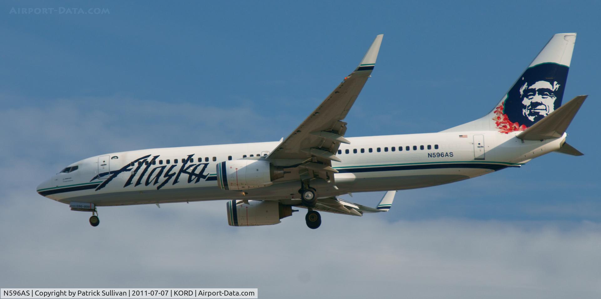 N596AS, 2008 Boeing 737-890 C/N 35688, Landing OHare