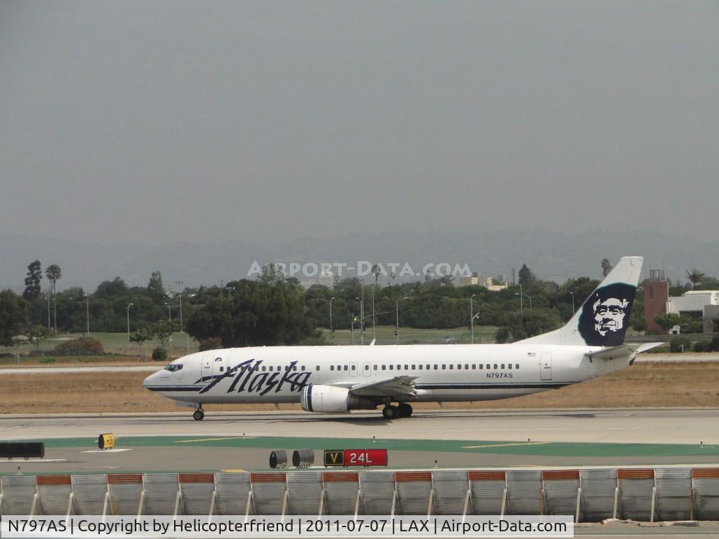 N797AS, 1998 Boeing 737-490 C/N 28892, Taking off on runway 24L