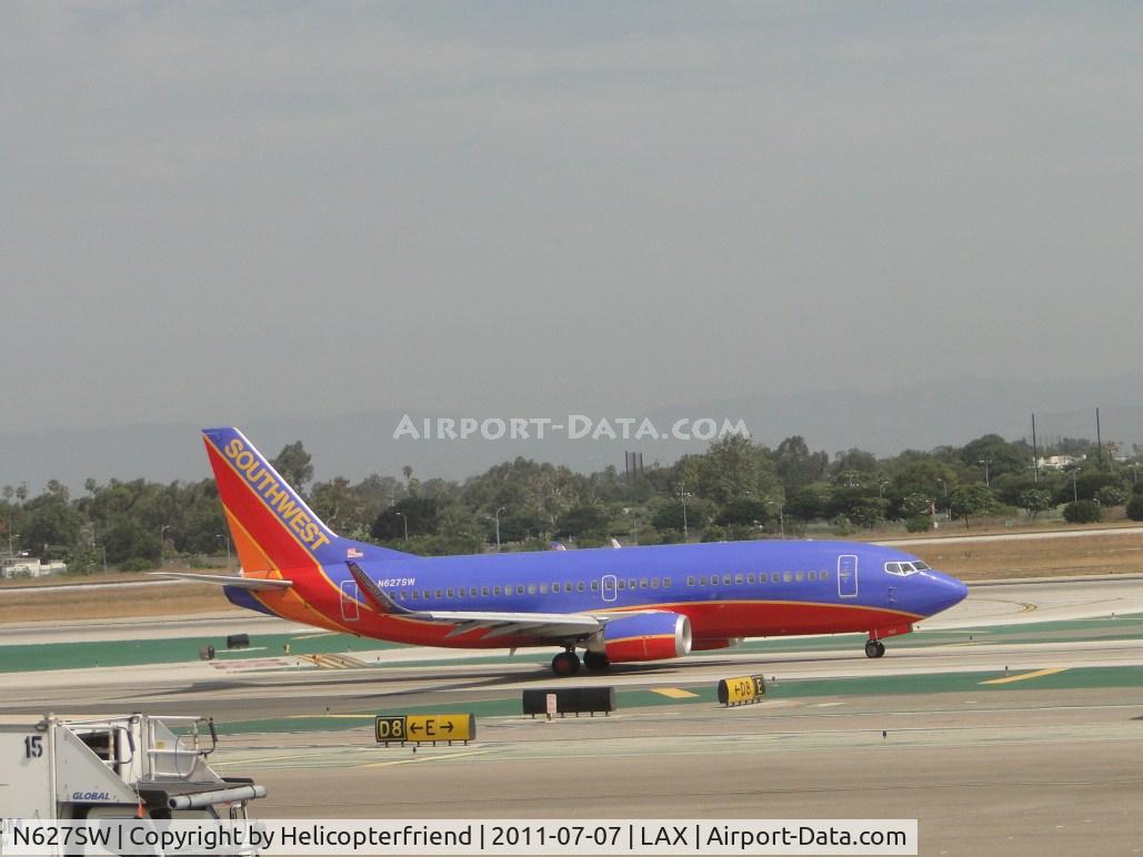 N627SW, 1996 Boeing 737-3H4 C/N 27935, Taxiing to runway 24L