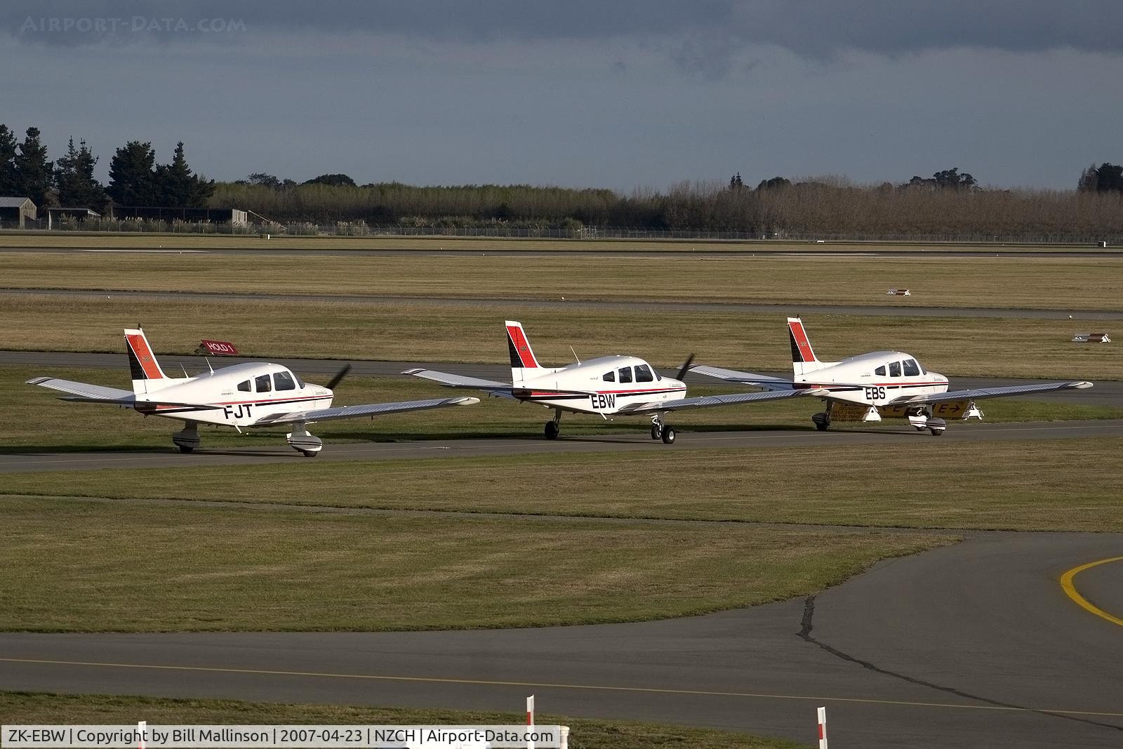 ZK-EBW, 2002 Piper PA-28-161 C/N 2842165, all lined up
