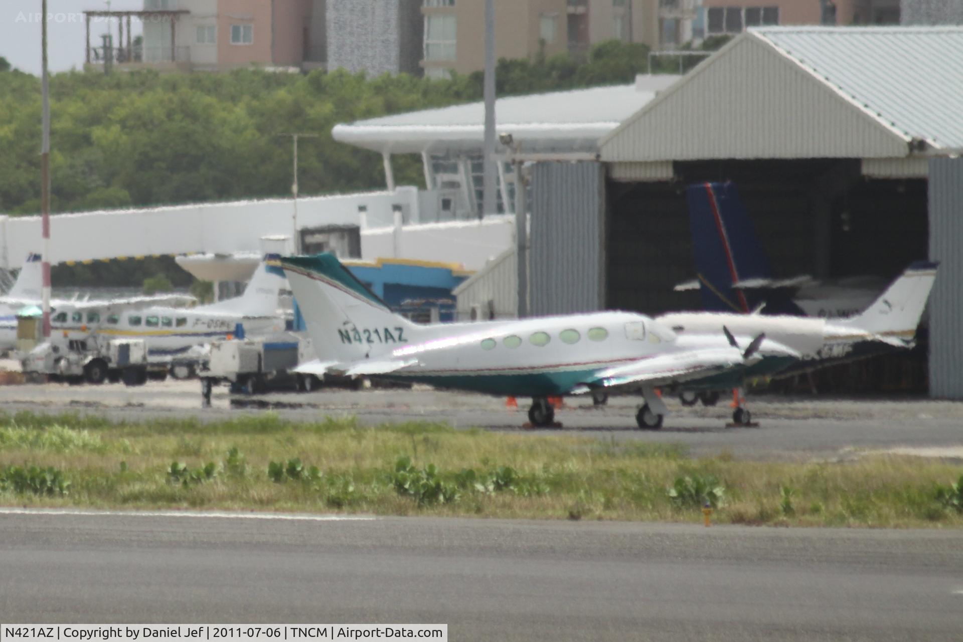 N421AZ, 1977 Cessna 421C Golden Eagle C/N 421C0401, N421AZ park a TNCM