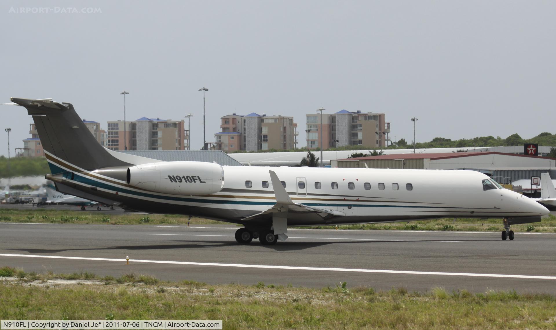 N910FL, 2006 Embraer EMB-135BJ Legacy C/N 14500952, DHL N910FL landing at TNCM