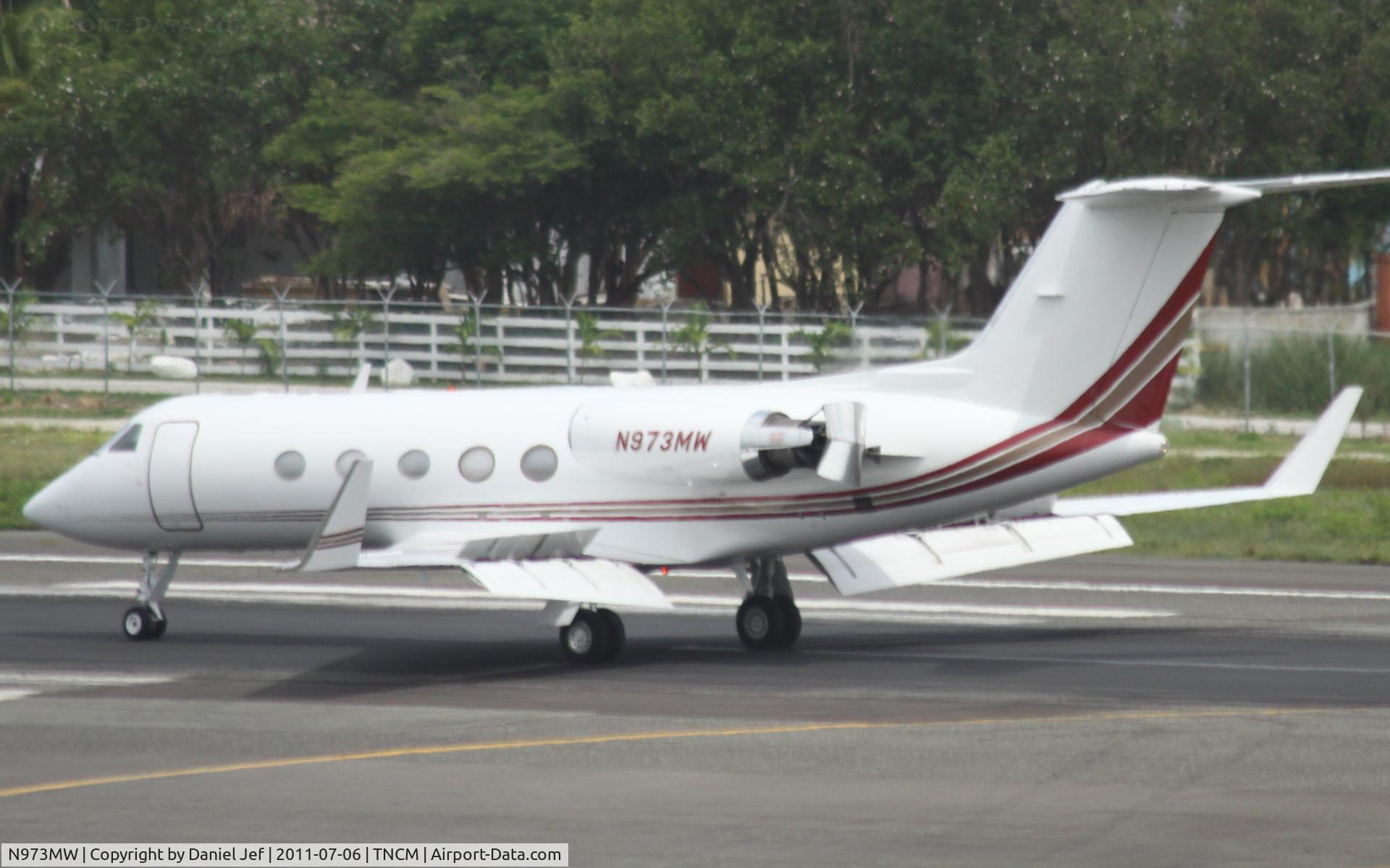 N973MW, 1980 Grumman G-1159 Gulfstream II C/N 301, N973MW landing at TNCM