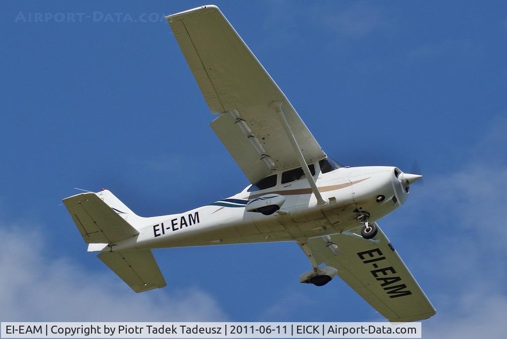 EI-EAM, 1999 Cessna 172R C/N 17280781, Cork.