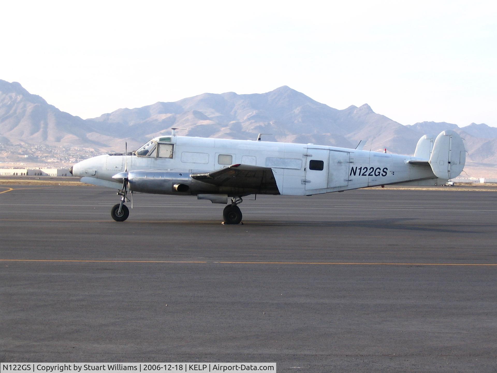 N122GS, 1979 Beech Volpar Turboliner C/N BA-259, Franklin Mountains in El Paso behind the Beech