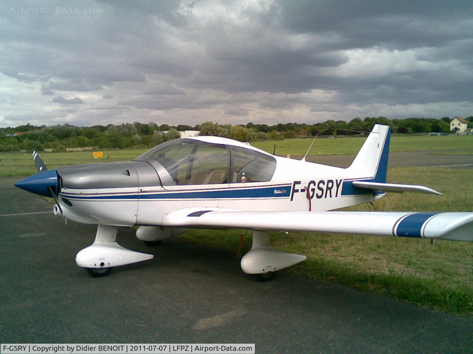 F-GSRY, 1998 Robin HR-200-120B C/N 327, HR200-120