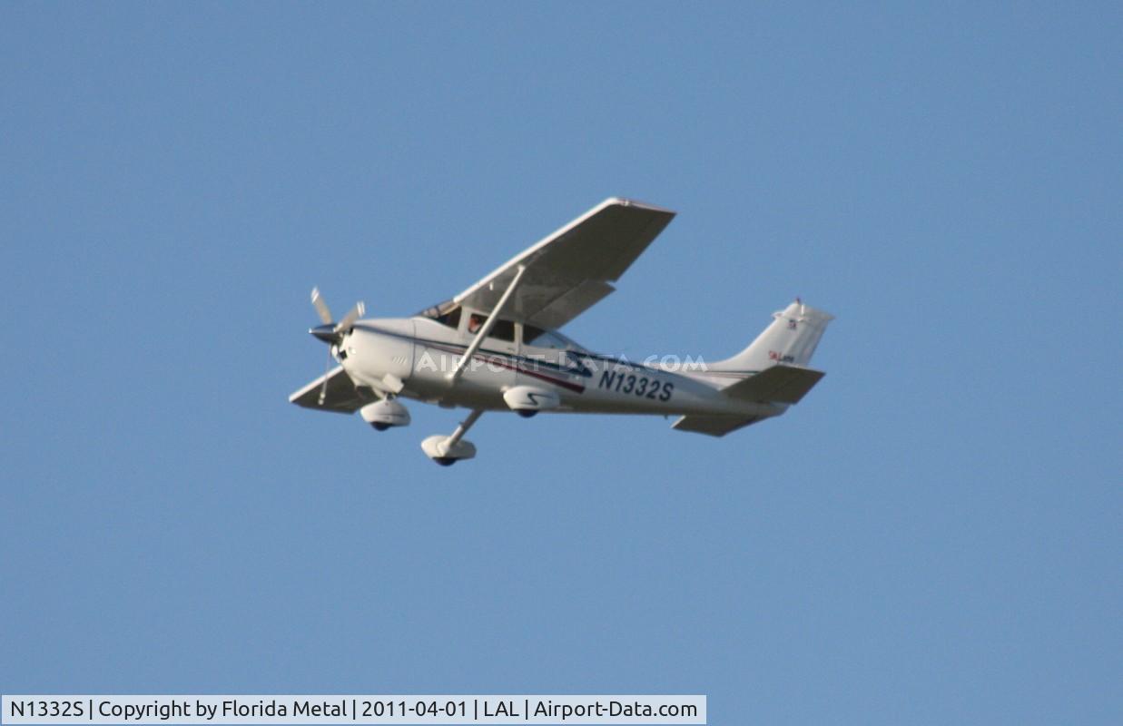 N1332S, 1976 Cessna 182P Skylane C/N 18264896, Cessna 182P