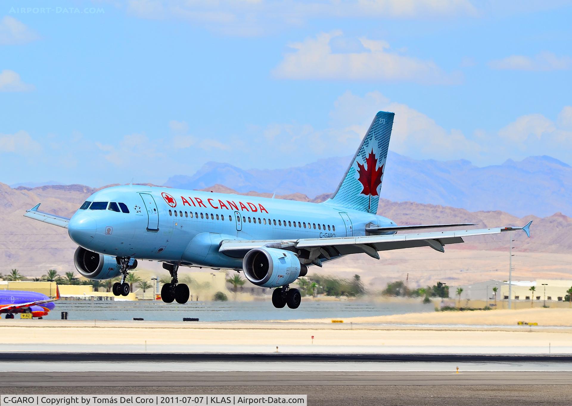 C-GARO, 1997 Airbus A319-114 C/N 757, Air Canada Airbus A319-114 C-GARO / 273 (cn 757)

Las Vegas - McCarran International (LAS / KLAS)
USA - Nevada, July 07, 2011
Photo: Tomás Del Coro