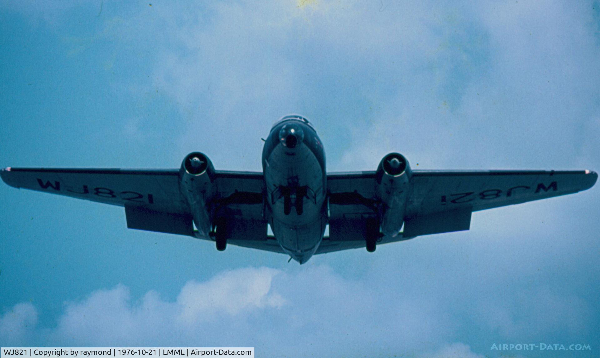 WJ821, 1954 English Electric Canberra PR.7 C/N 71339, Canberra PR7 WJ821 13Sqd Royal Air Force