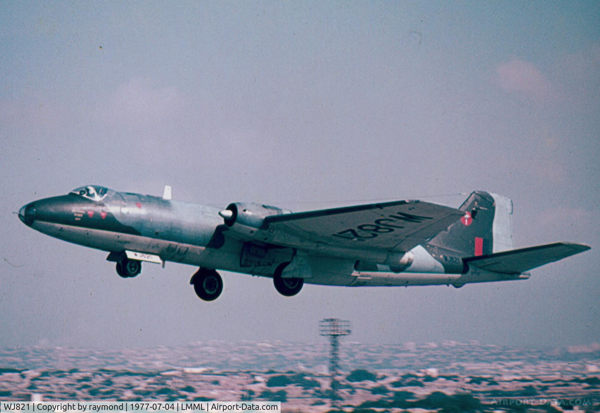 WJ821, 1954 English Electric Canberra PR.7 C/N 71339, Canberra PR7 WJ821 13Sqd  Royal Air Force