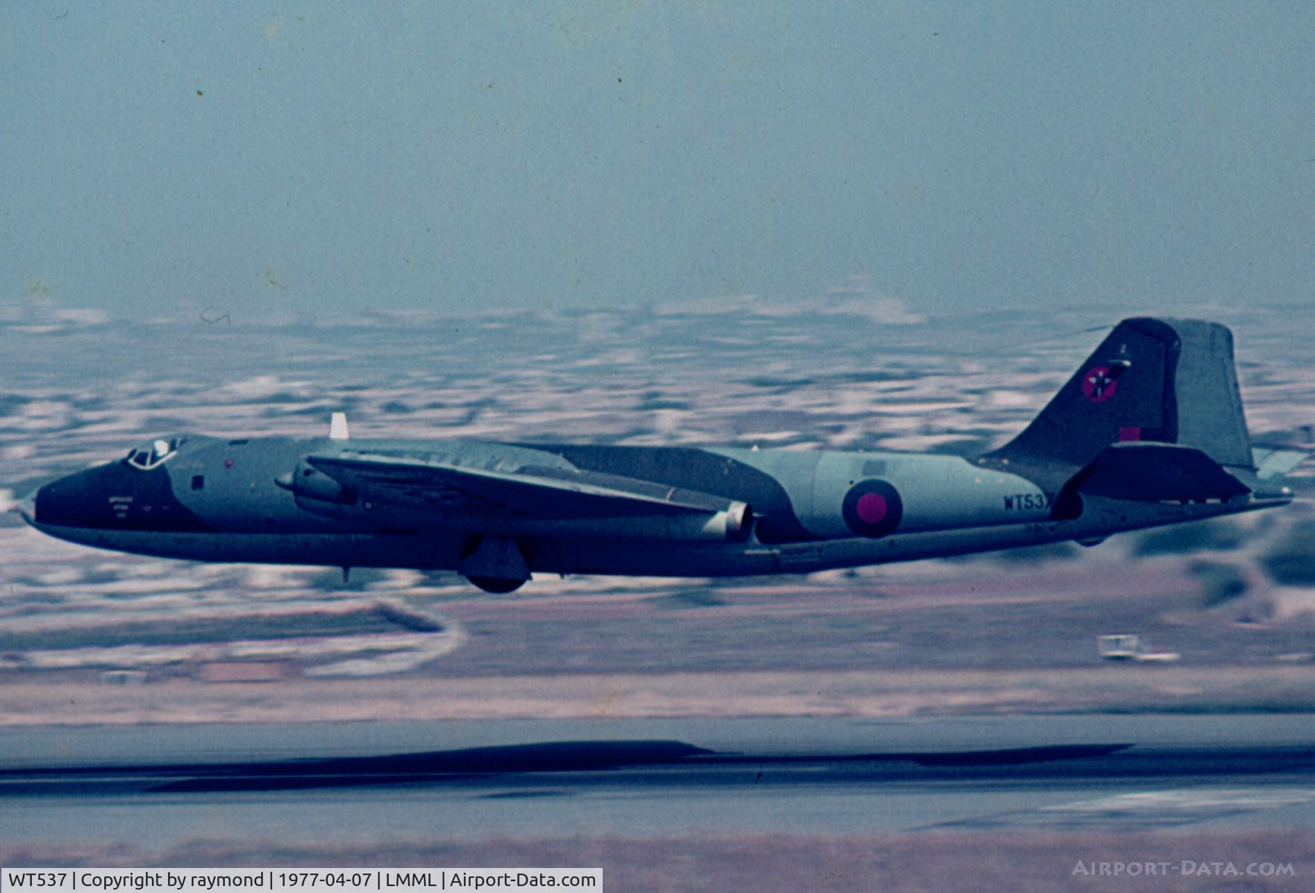 WT537, 1955 English Electric Canberra PR.7 C/N EEP71436, Canberra PR7 WT537 13Sqd RAF