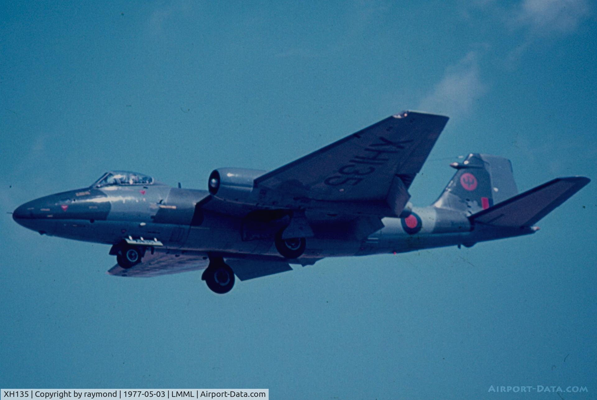 XH135, 1959 English Electric Canberra PR.9 C/N SH1725, Canberra PR9 XH135 39Sqd RAF