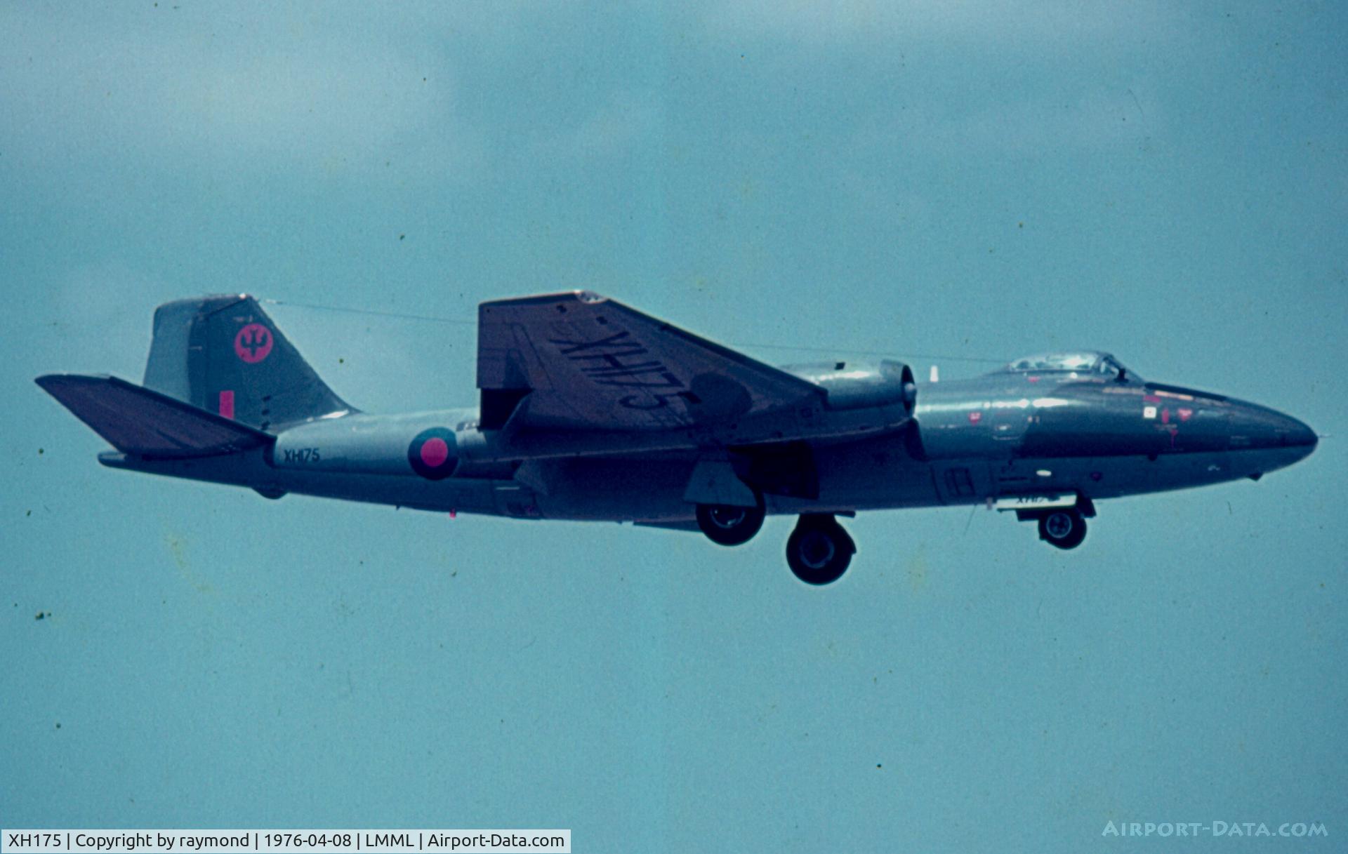 XH175, 1960 English Electric Canberra PR.9 C/N SH1739, Canberra PR9 XH175 39 Sqd RAF
