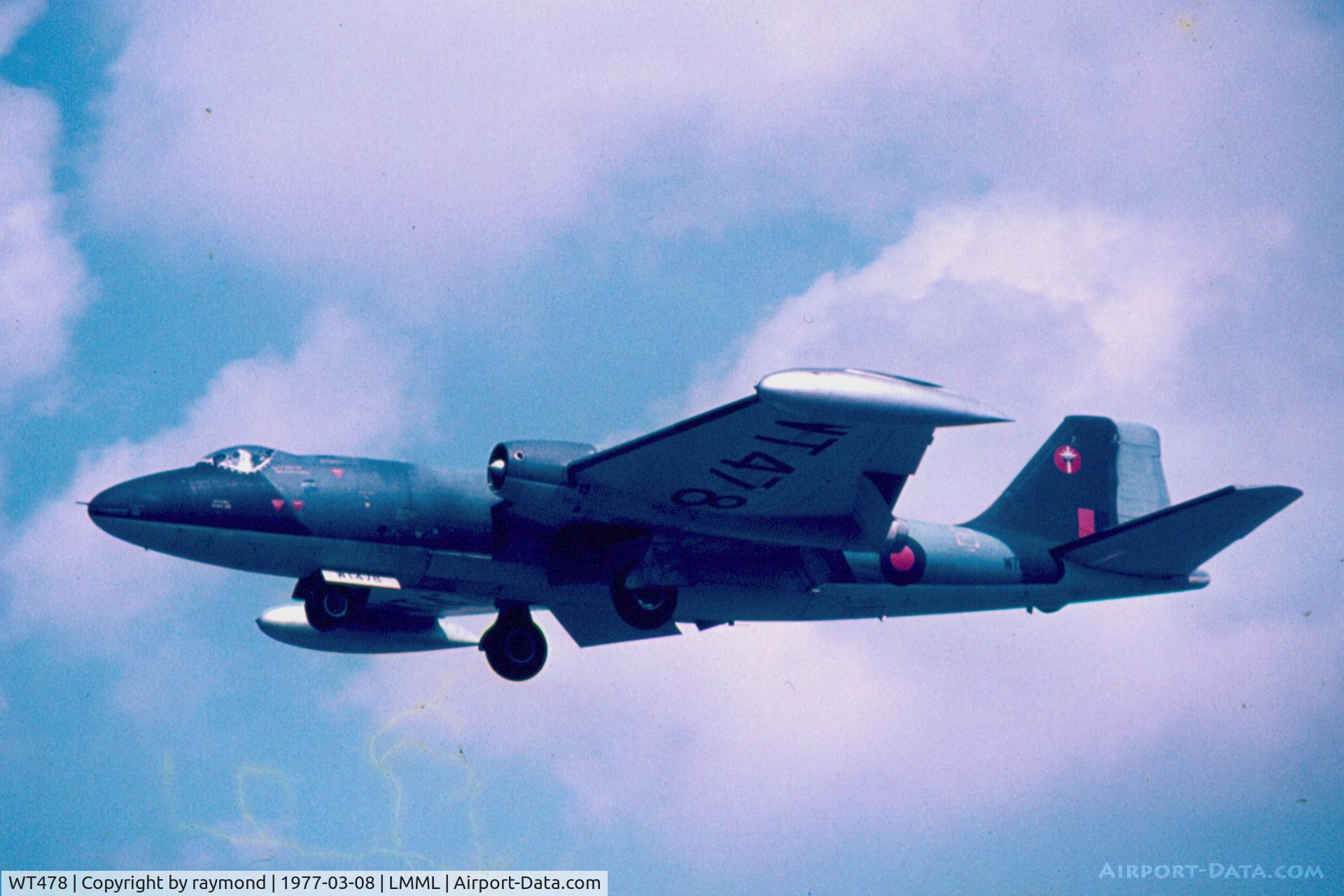 WT478, English Electric Canberra T.4 C/N EEP71422, Canberra T4 WT478 13Sqd RAF
