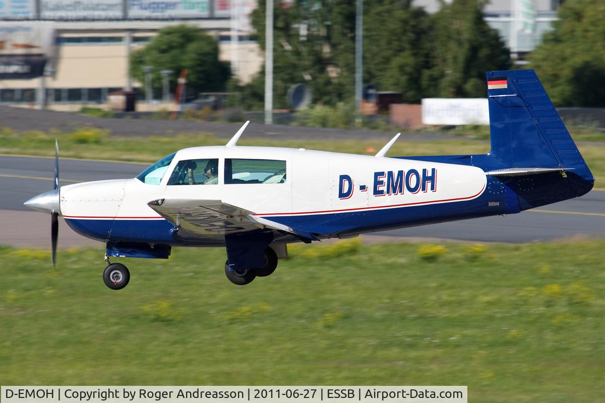 D-EMOH, Mooney M20J 201 C/N 24-1599, Arriving from Luleå