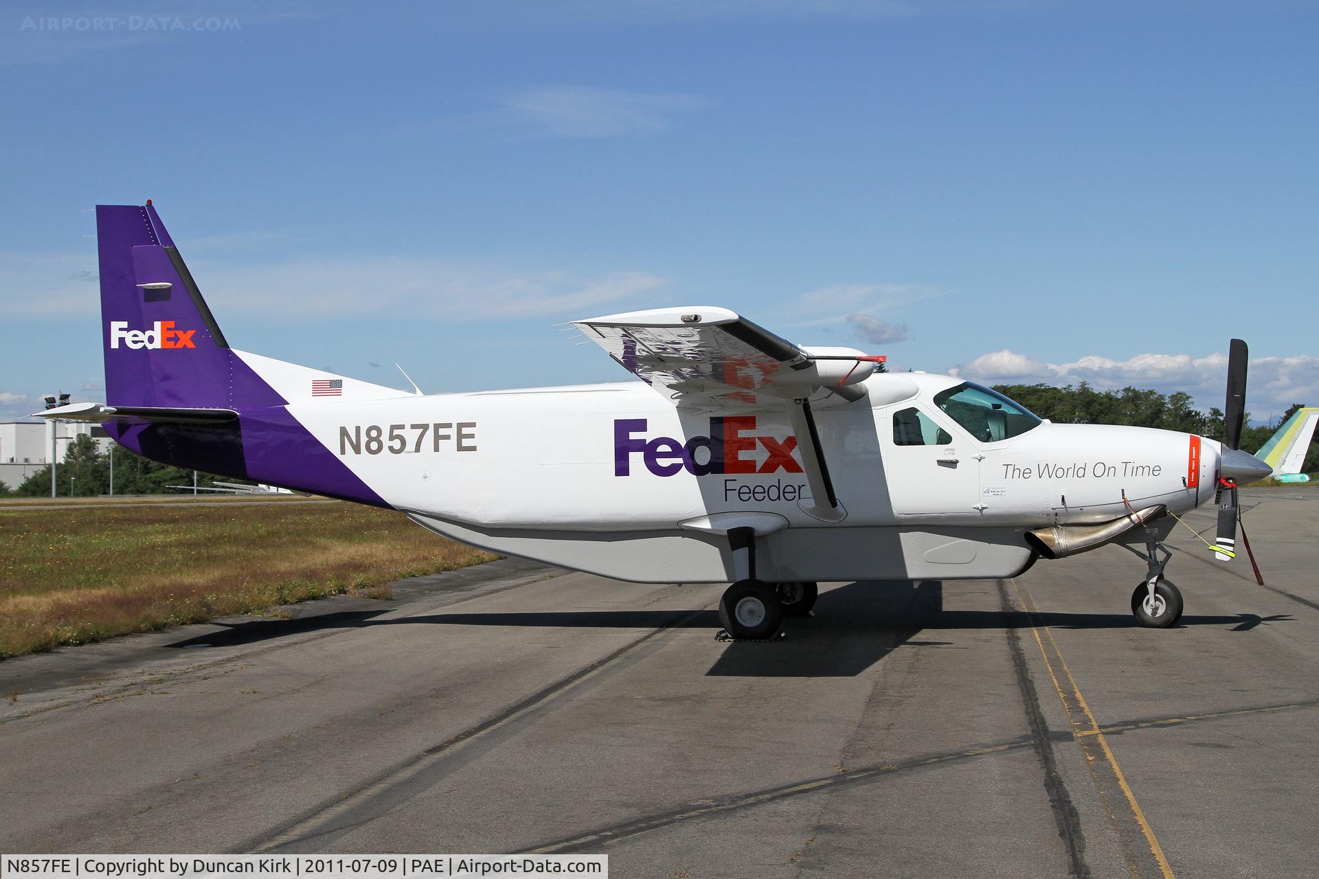 N857FE, 1989 Cessna 208B C/N 208B0177, FedEx Caravan's come to Everett for painting