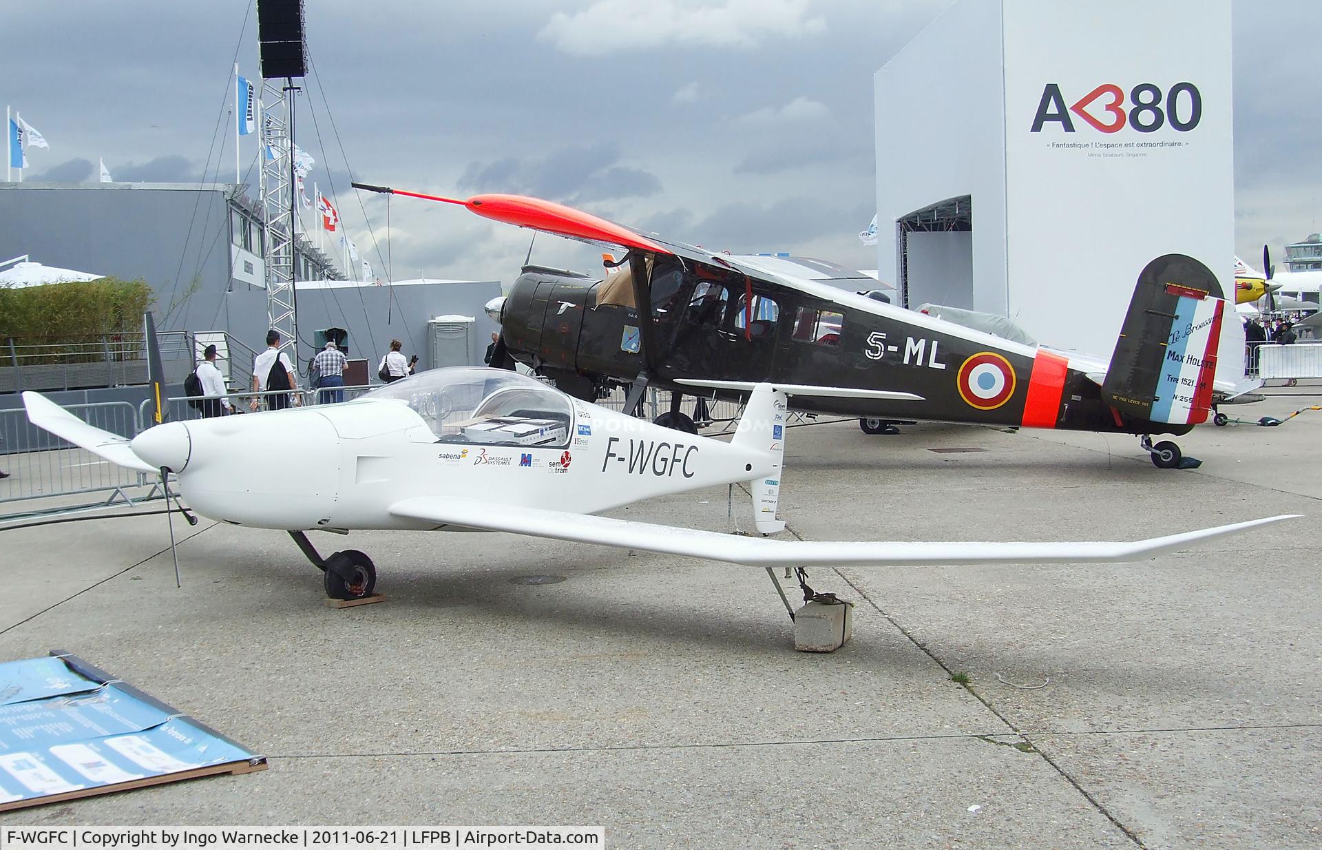 F-WGFC, Greenelis PXLD C/N 01, Greenelis PXLD at the Aerosalon 2011, Paris