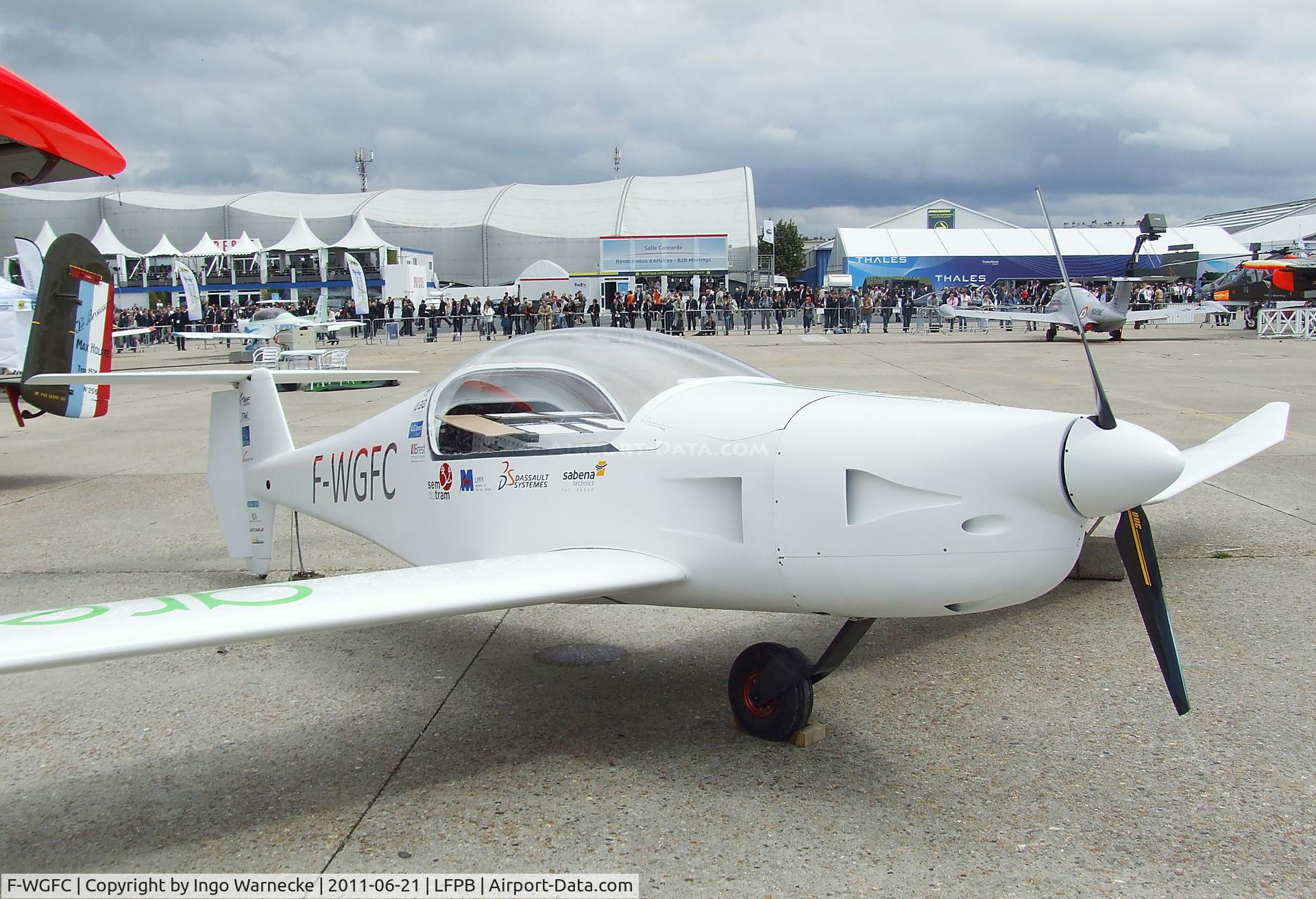 F-WGFC, Greenelis PXLD C/N 01, Greenelis PXLD at the Aerosalon 2011, Paris