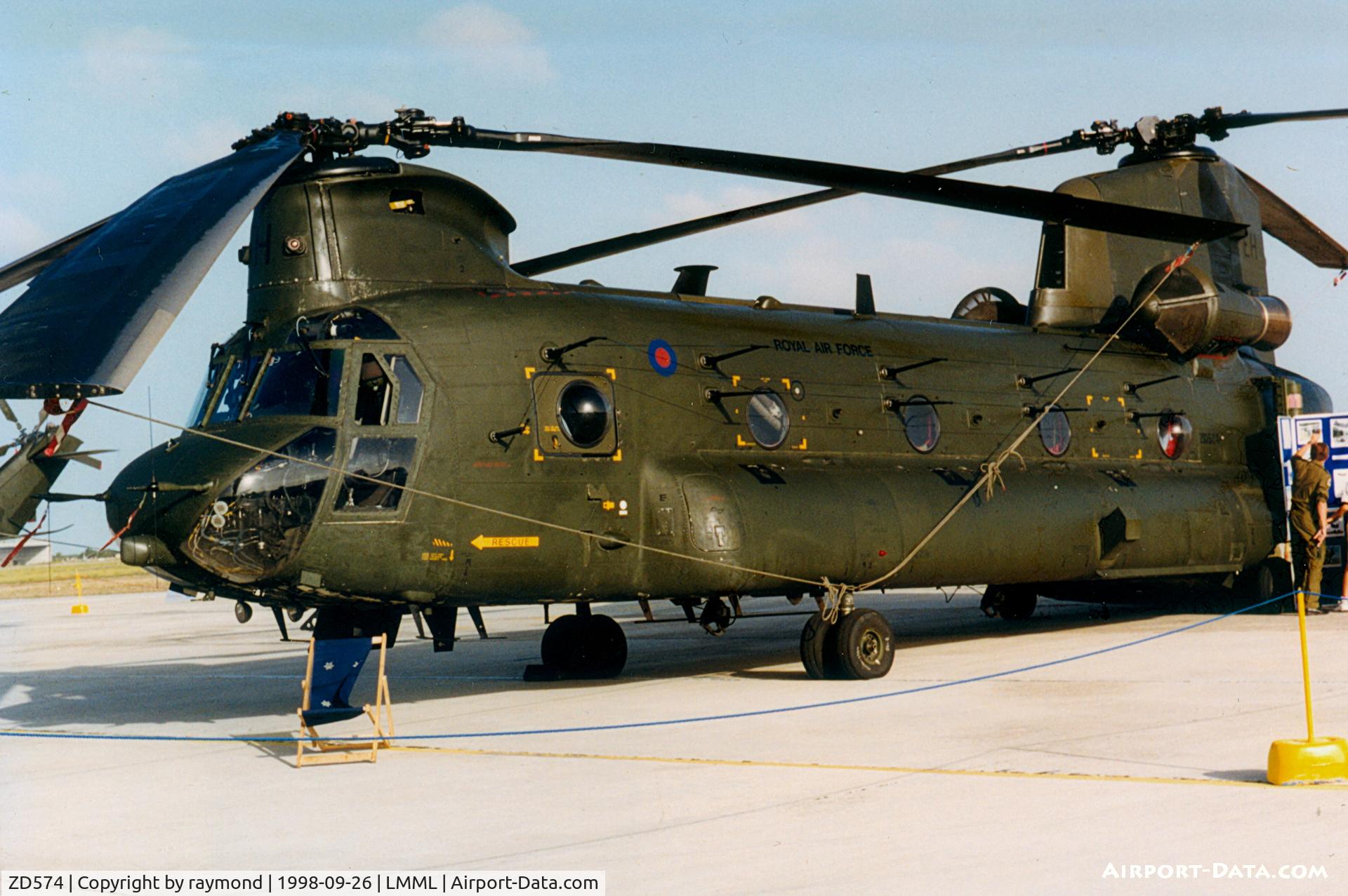 ZD574, 1984 Boeing Vertol Chinook HC.2 C/N M/A034/B-866/M7021, Chinook ZD574/EH RAF