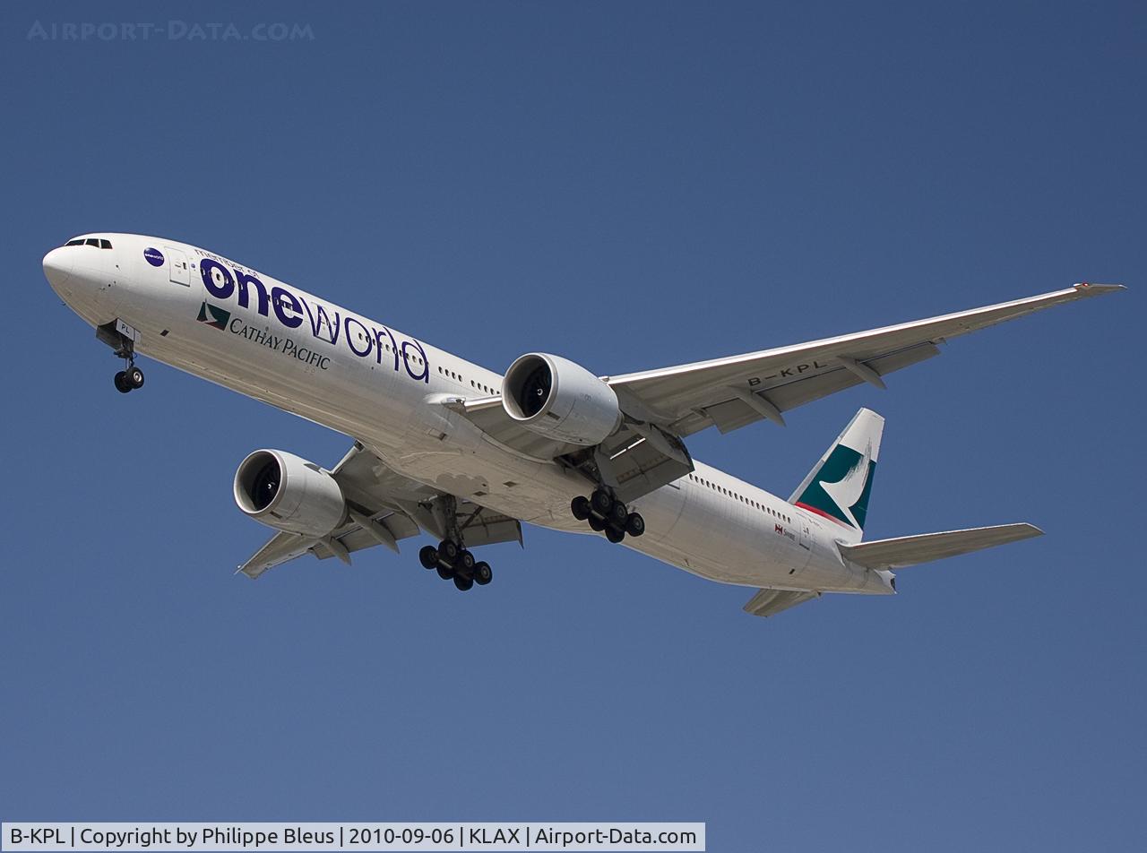 B-KPL, 2009 Boeing 777-367/ER C/N 36161, Special One World livery. Short final rwy 24R.
