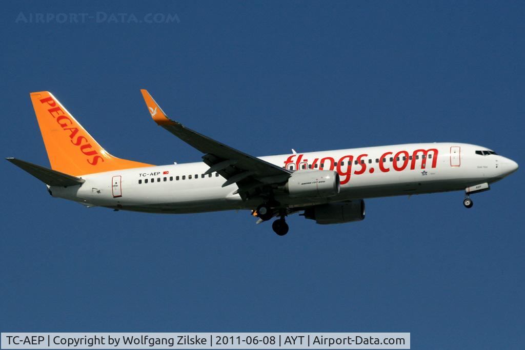 TC-AEP, 2011 Boeing 737-82R C/N 40724, visitor