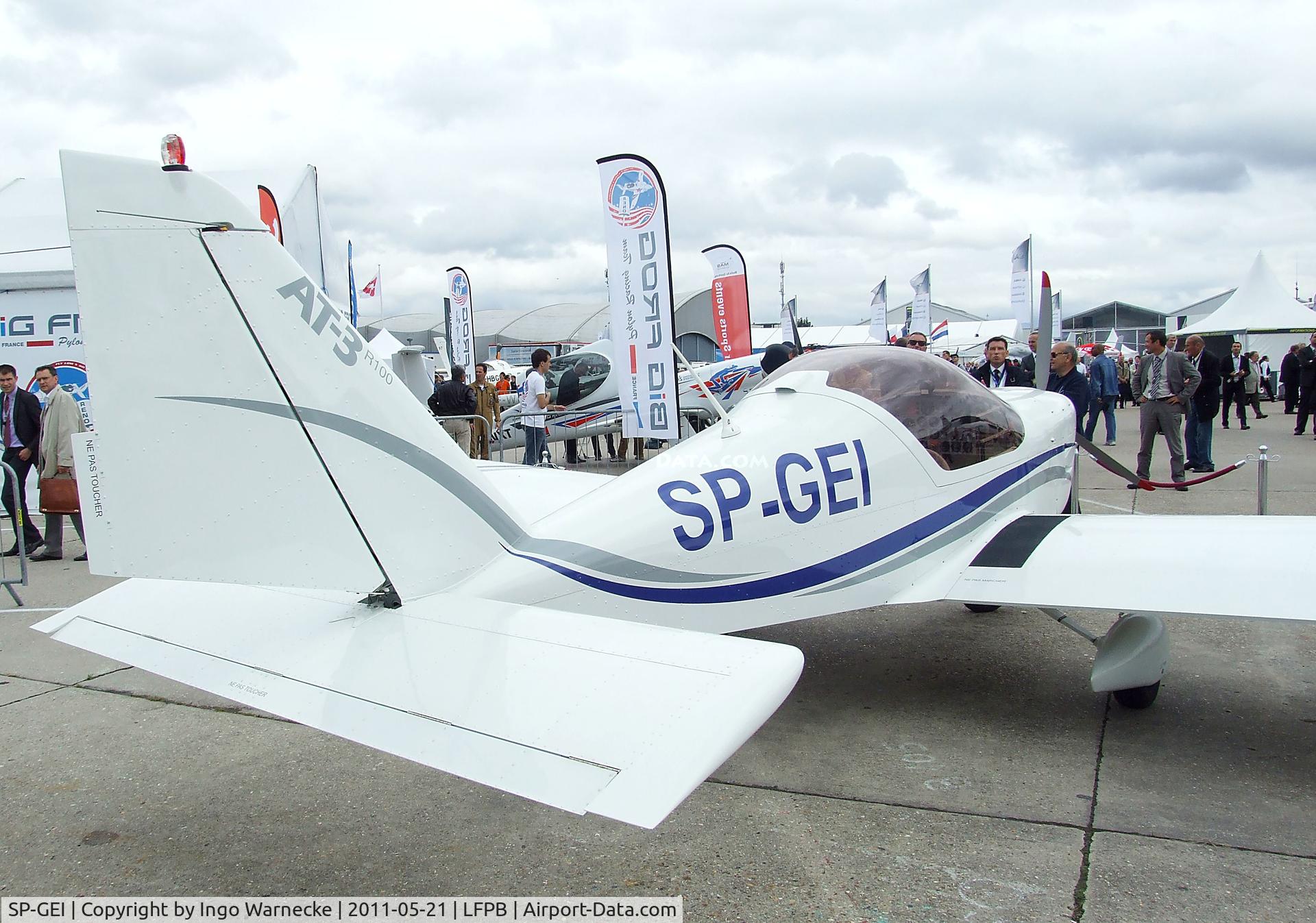 SP-GEI, Aero AT-3 C/N AT3-047, Aero AT-3 at the Aerosalon 2011, Paris