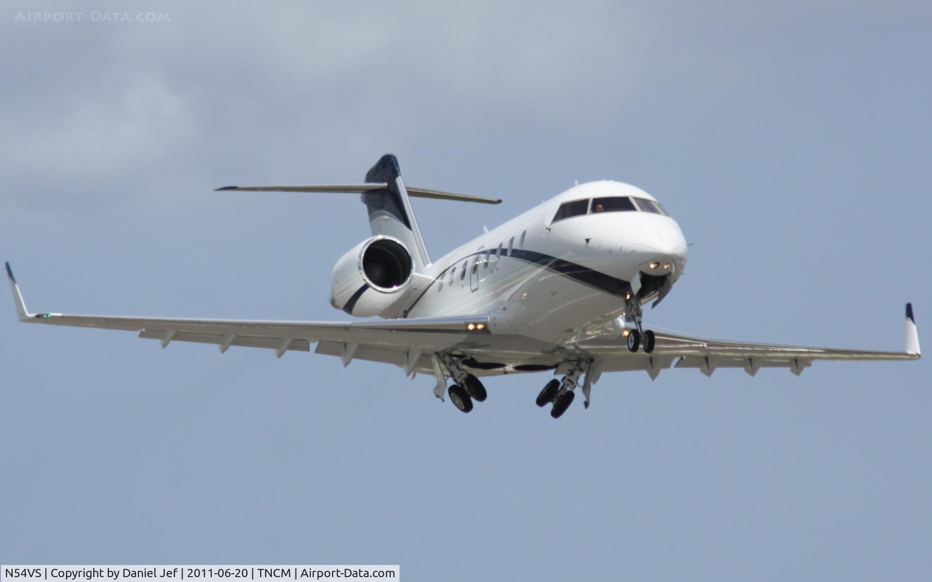 N54VS, 1995 Bombardier Challenger 601-3R (CL-600-2B16) C/N 5189, Departing TNCM