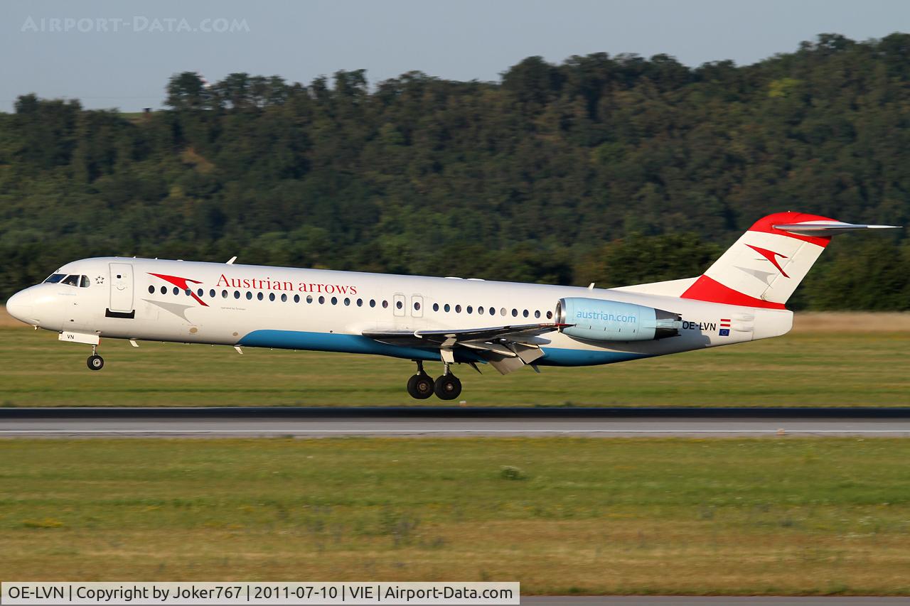 OE-LVN, 1991 Fokker 100 (F-28-0100) C/N 11367, Austrian arrows