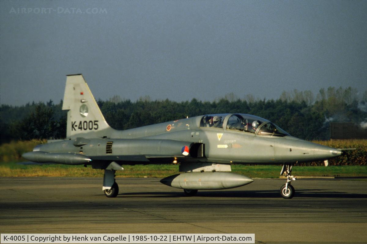 K-4005, 1969 Canadair NF-5B Freedom Fighter C/N 4005, NF-5B trainer of 313 squadron of the Royal Netherlands Air Force taxying towards the runway at Twente air base.