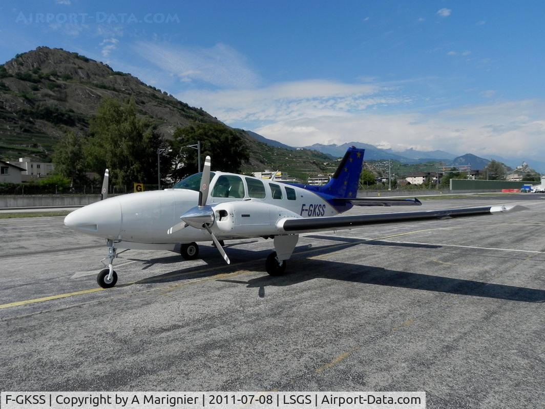 F-GKSS, 1971 Beech 58 Baron C/N TH-154, Stand G1 - The VFR approach into Sion is spectacular. ATC and staff are super friendly and efficient, allowing a rapid turnaround and early departure back to LFPN.