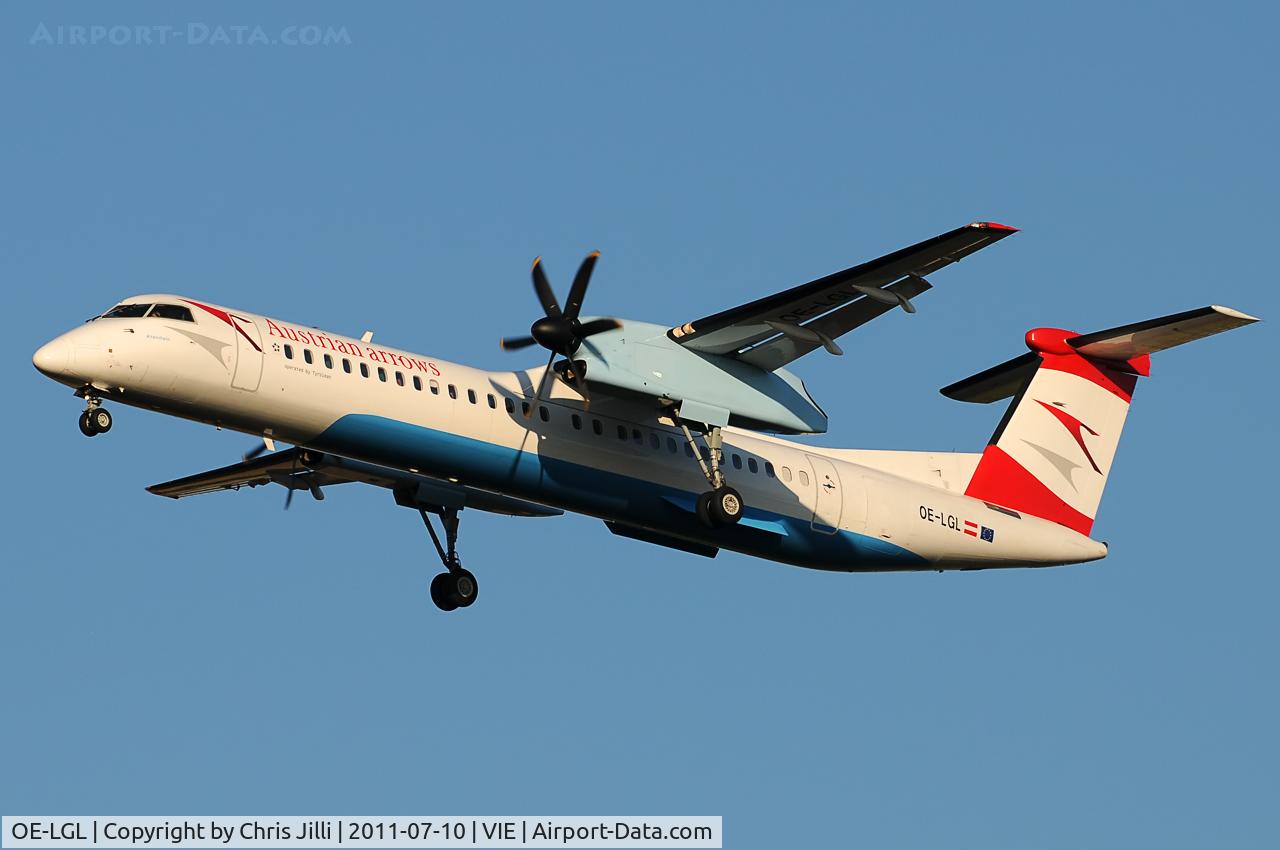 OE-LGL, 2010 De Havilland Canada DHC-8-402Q Dash 8 C/N 4310, Austrian arrows