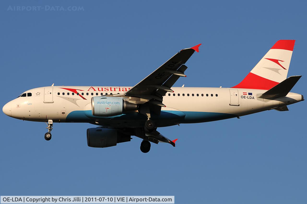 OE-LDA, 2004 Airbus A319-112 C/N 2131, Austrian Airlines