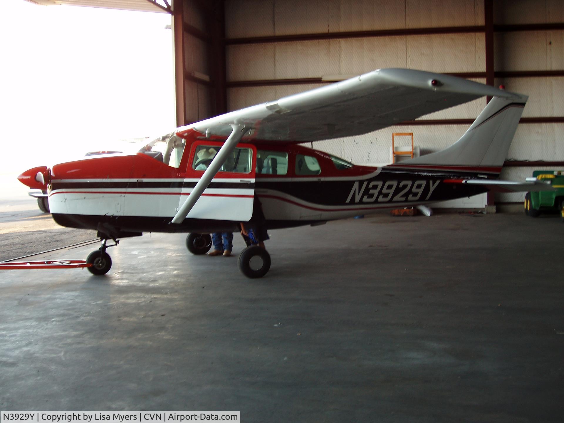 N3929Y, 1964 Cessna 210D Centurion C/N 21058429, At blue sky hangar in Clovis NM