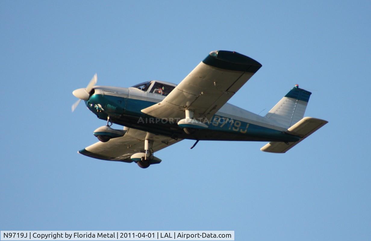 N9719J, Piper PA-28-180 Cherokee C/N 283911, Piper PA-28-180