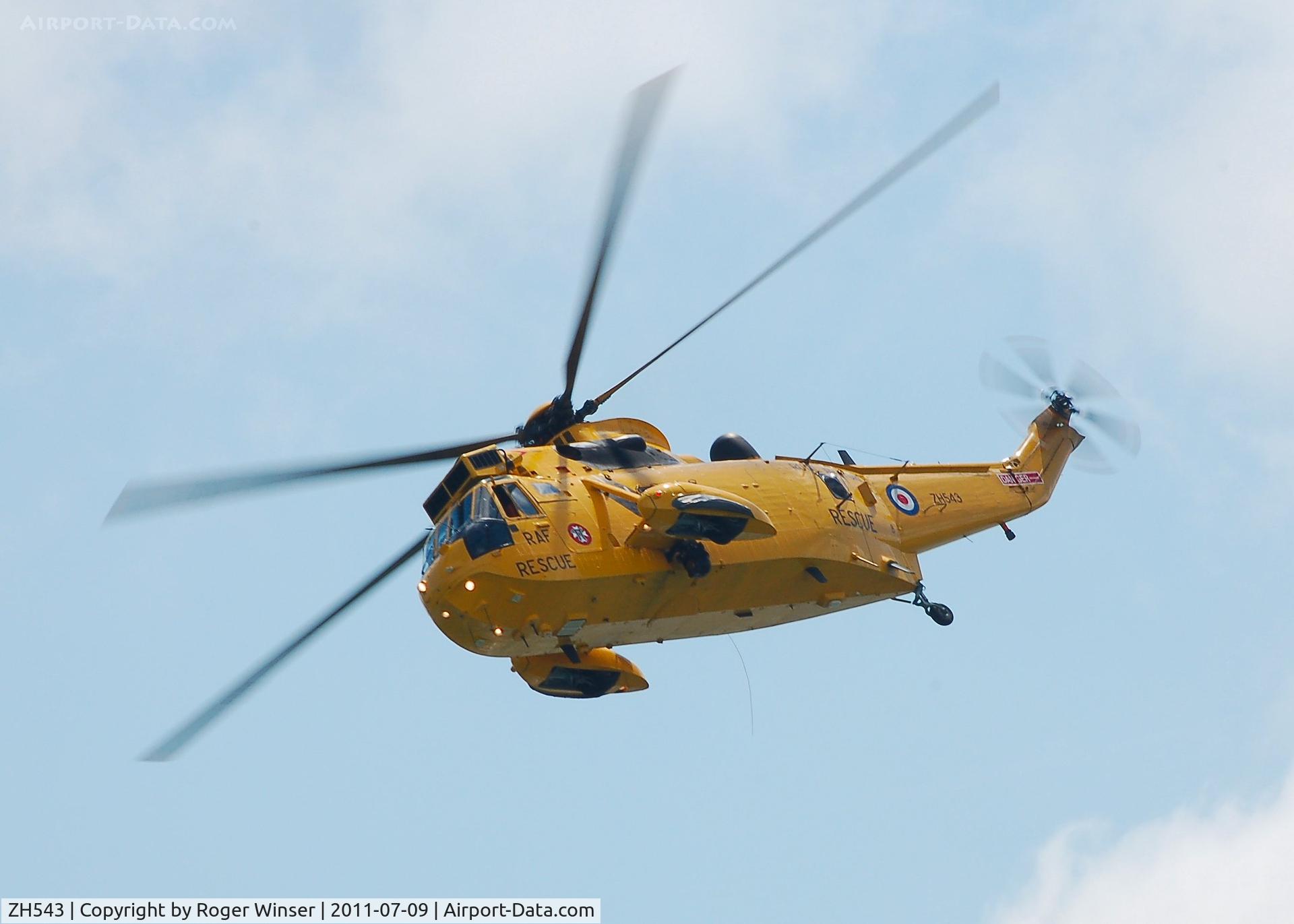 ZH543, Westland Sea King HAR.3A C/N WA1009, Off airport. Sea King rescue helicopter of 22 Squadron RAF displaying at the Wales National Airshow, Swansea Bay, Wales, UK.