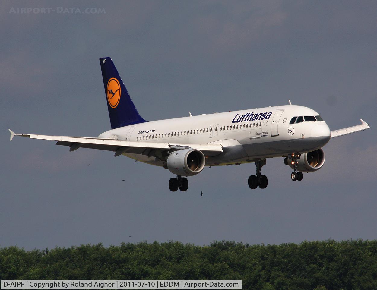 D-AIPF, 1989 Airbus A320-211 C/N 0083, ........