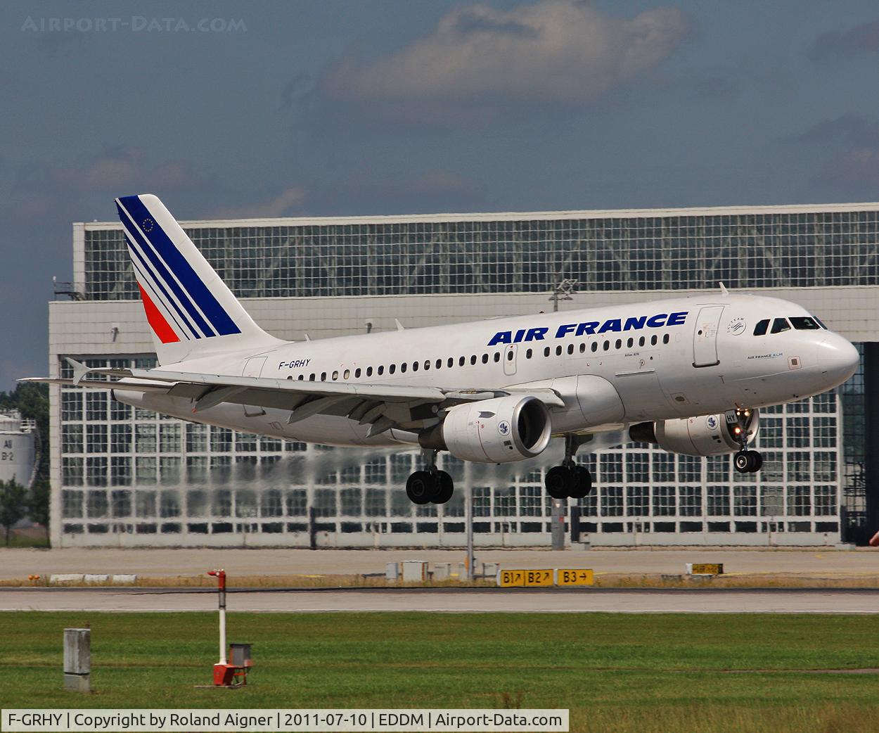 F-GRHY, 2001 Airbus A319-111 C/N 1616, ...........