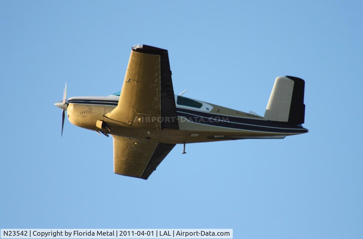 N23542, 1977 Beech V35B Bonanza C/N D-10085, Beecn V35B