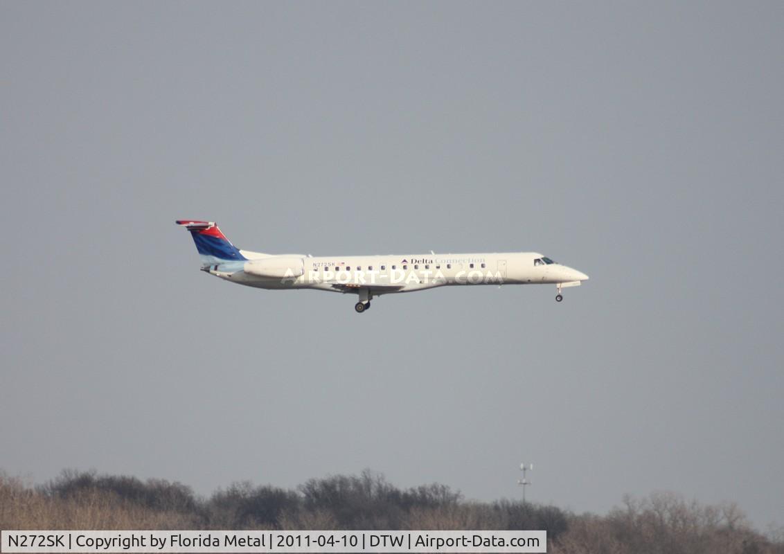 N272SK, 2000 Embraer ERJ-145LR (EMB-145LR) C/N 145306, Delta Connection E145